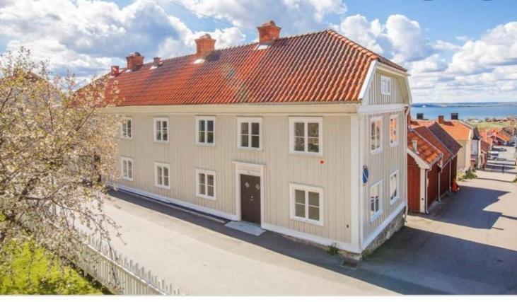 Angbaten - New Buildt Double Rooms In The Center Of Graenna With Separate Entrance Экстерьер фото